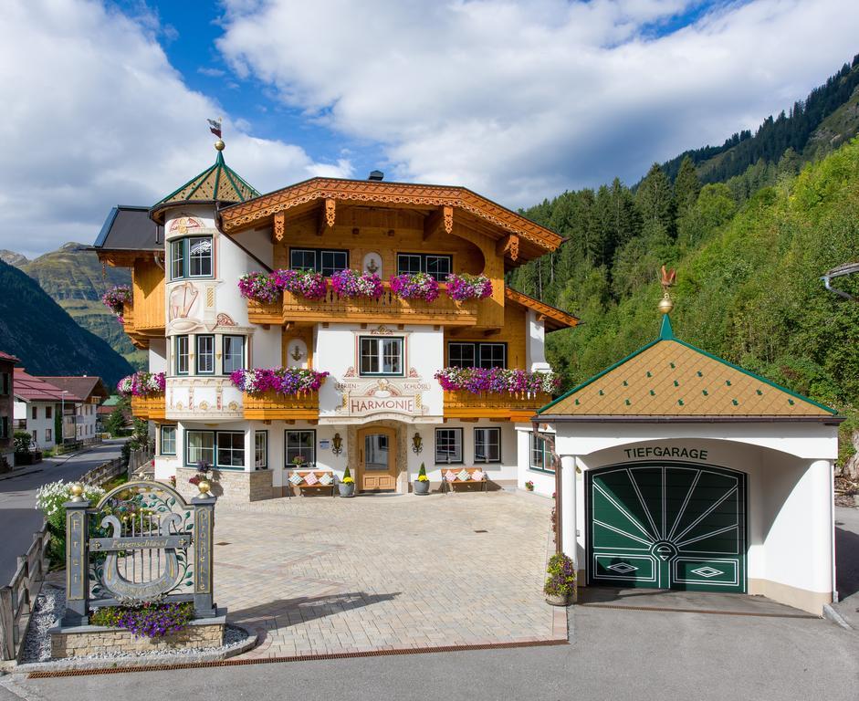 Ferienschloessl Harmonie Hotell Holzgau Eksteriør bilde