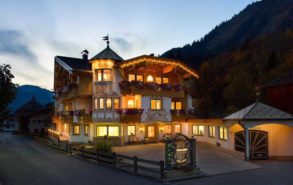 Ferienschloessl Harmonie Hotell Holzgau Eksteriør bilde