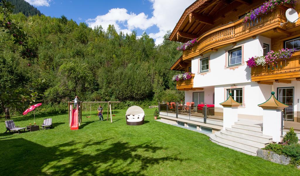 Ferienschloessl Harmonie Hotell Holzgau Eksteriør bilde