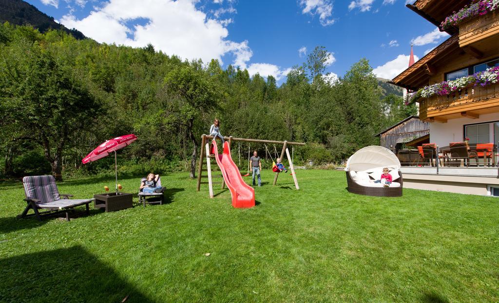 Ferienschloessl Harmonie Hotell Holzgau Eksteriør bilde