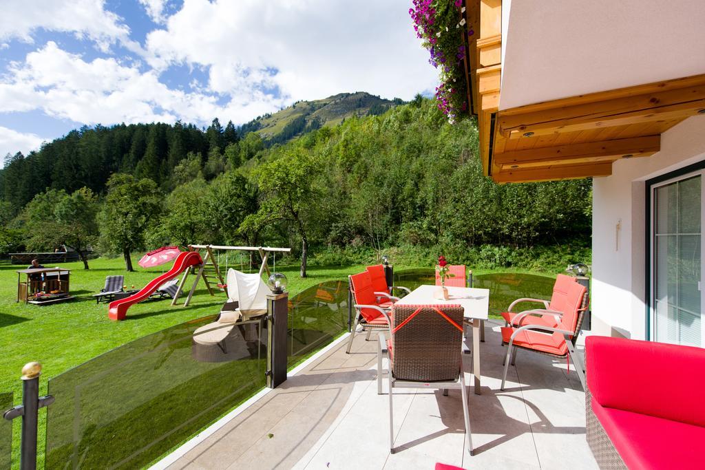 Ferienschloessl Harmonie Hotell Holzgau Eksteriør bilde